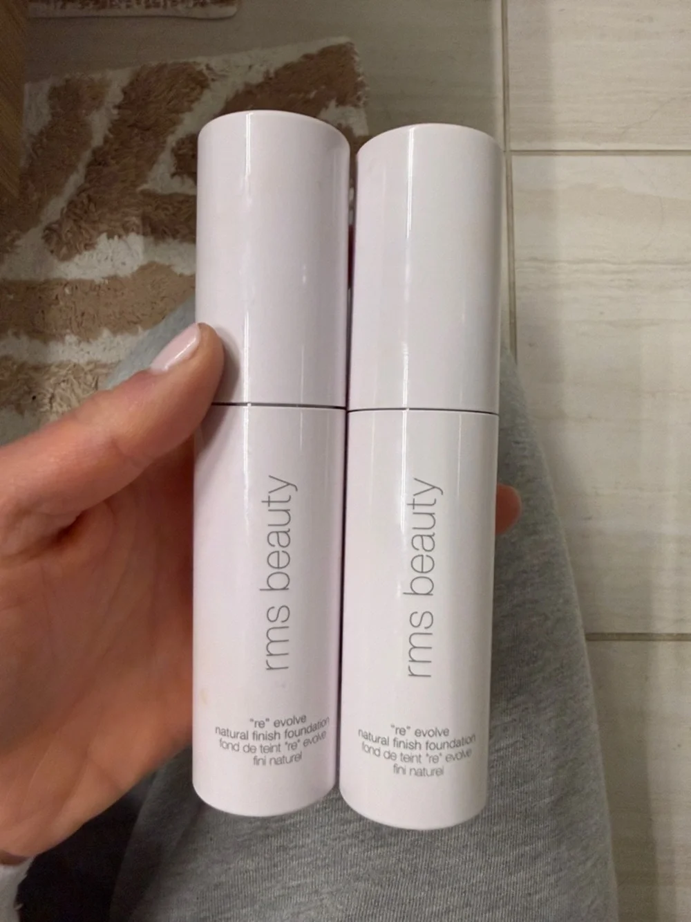 2 RMS Beauty 're' Evolve Natural Finish Foundation – Shade 22